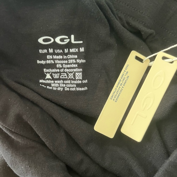 Soft Black Women's Skirt - Picture 4 of 4